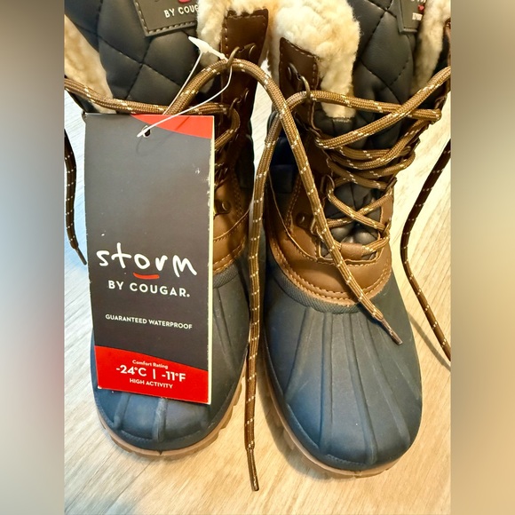 Cougar Brown and Navy Snow Boots NWT - Picture 2 of 6